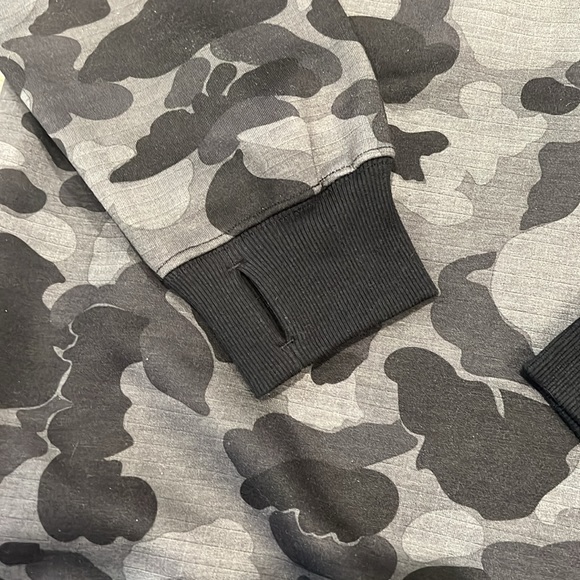 DC Camo hoodie. Size L. NWOT. - Picture 7 of 7